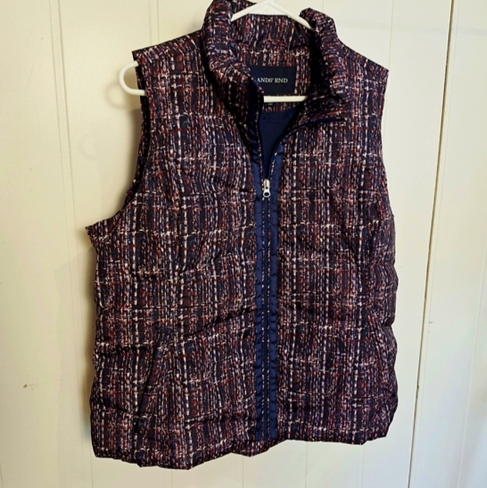 NWOT Lands' End Down Filled Navy Maroon Basket Weave Pattern Vest Size Large
